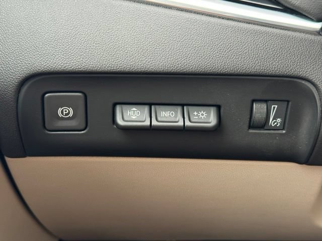 Certified 2022 Buick Enclave Avenir AWD/4WD image 37