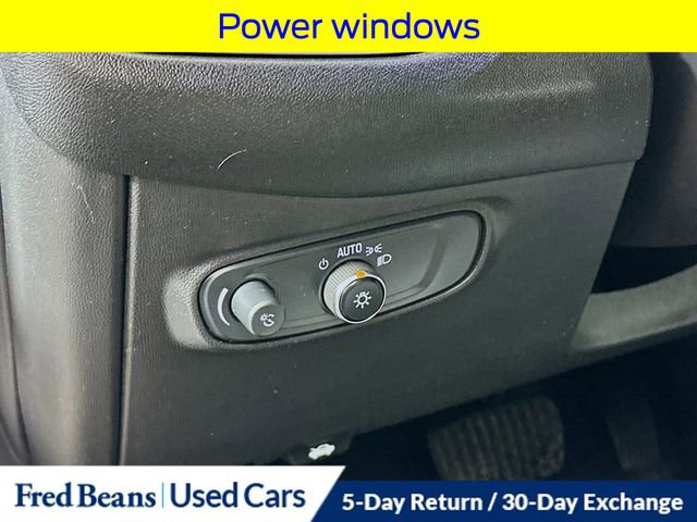 Used 2021 Chevrolet Equinox LS w/ LS Convenience Package image 13