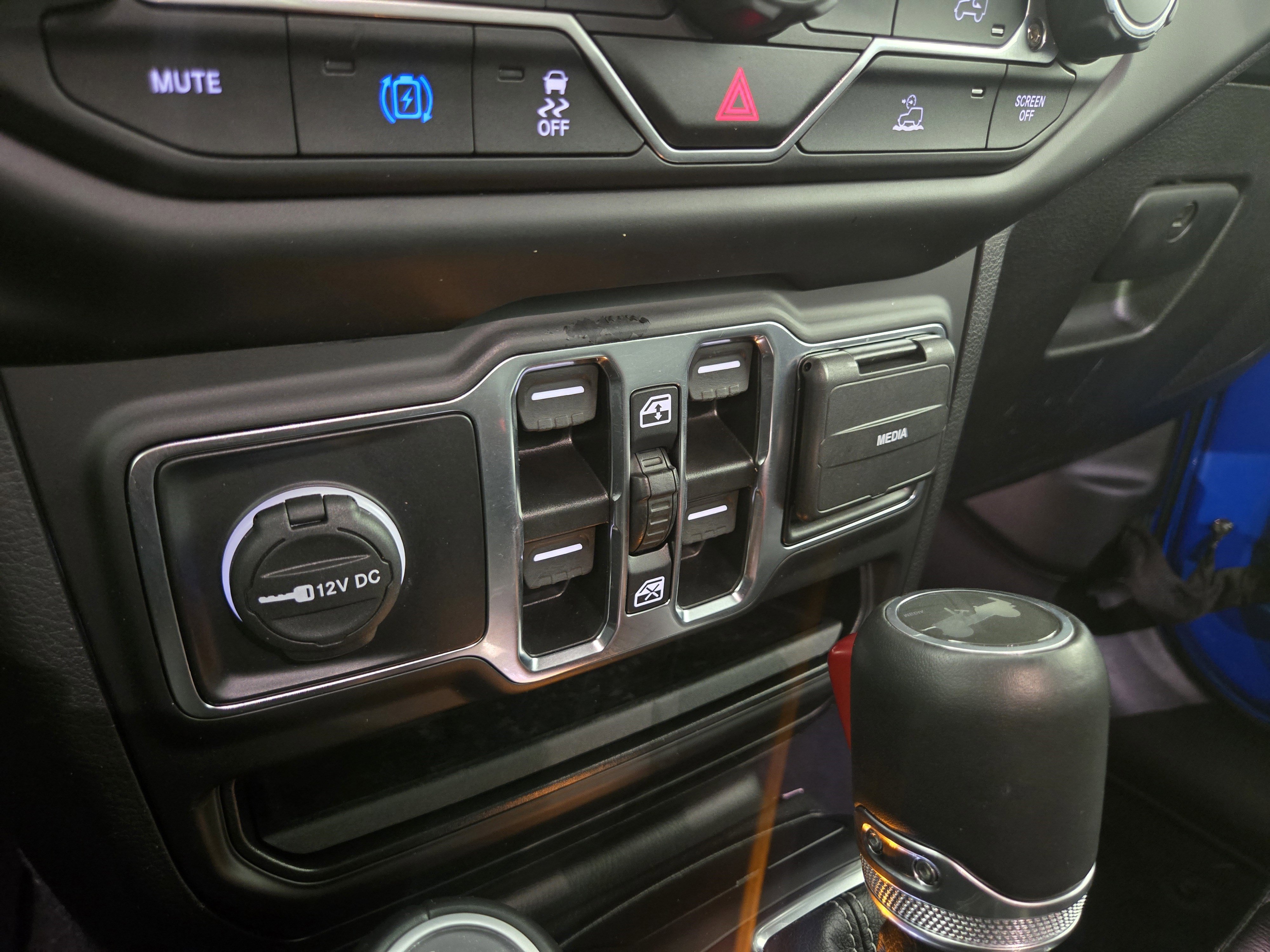 Used 2022 Jeep Wrangler Unlimited Sahara image 26