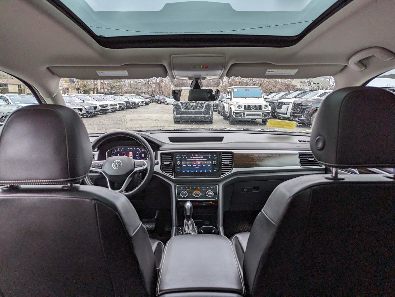 Used 2023 Volkswagen Atlas SE w/ Panoramic Sunroof Package image 41