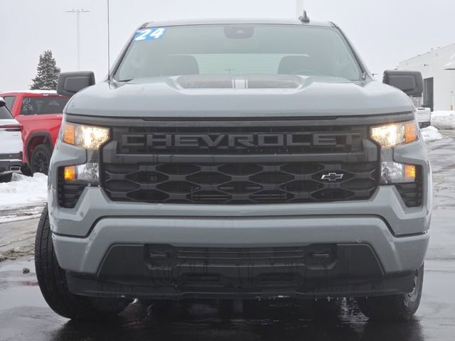 Used 2024 Chevrolet Silverado 1500 Custom w/ Dark Appearance Package image 15