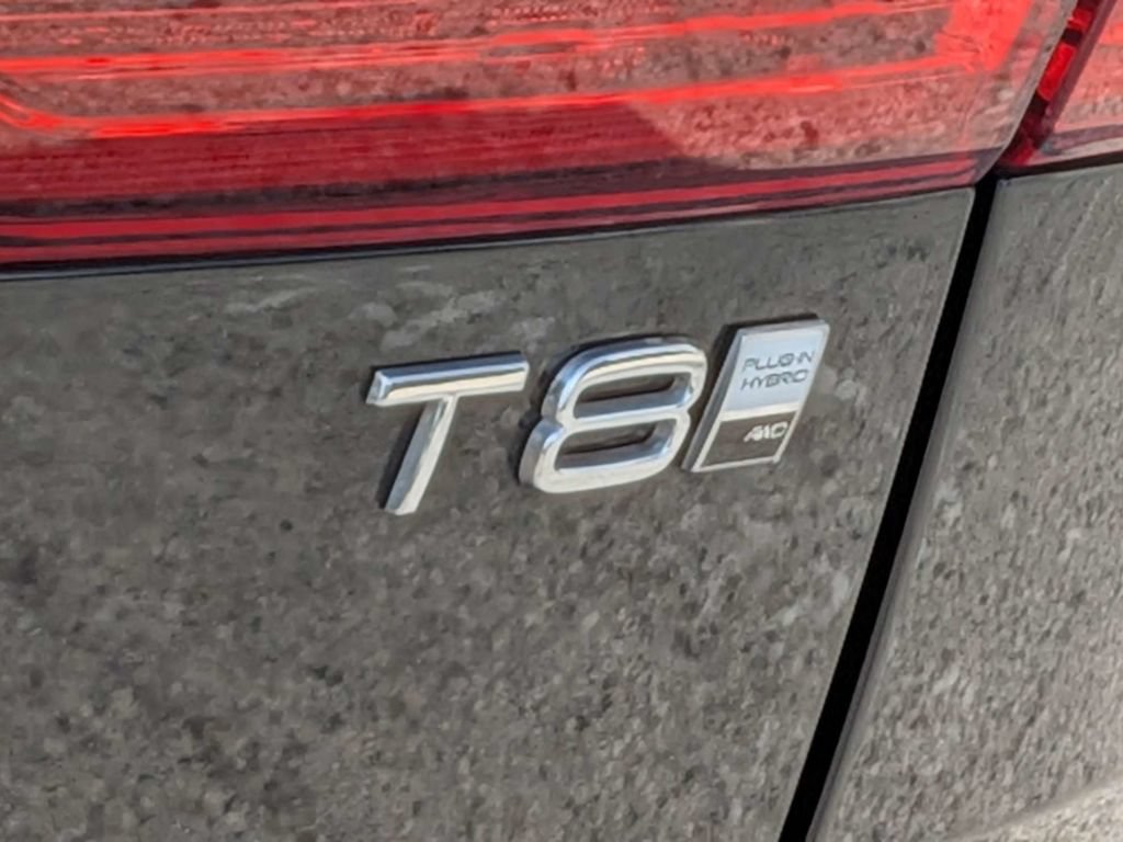Used 2025 Volvo XC60 T8 Plus w/ Protection Package Premier AWD/4WD image 14