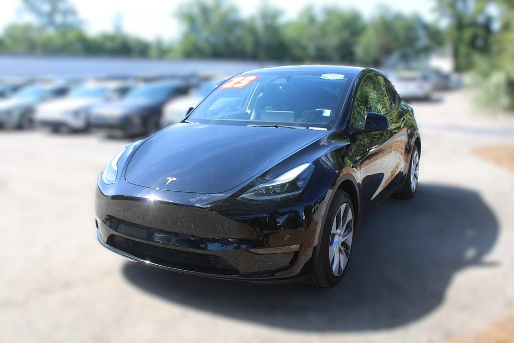 Used 2023 Tesla Model Y Long Range AWD/4WD image 16