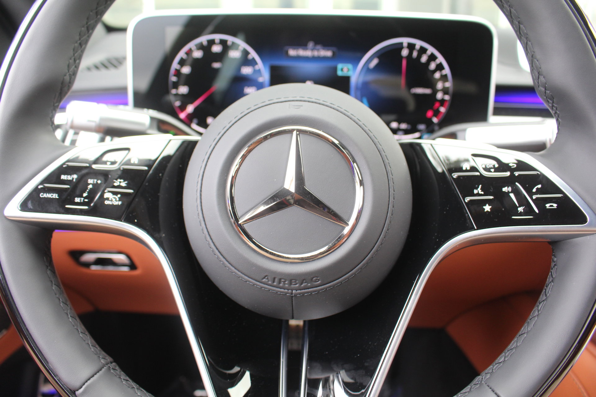 New 2026 Mercedes-Benz S 580e 4MATIC Sedan image 24