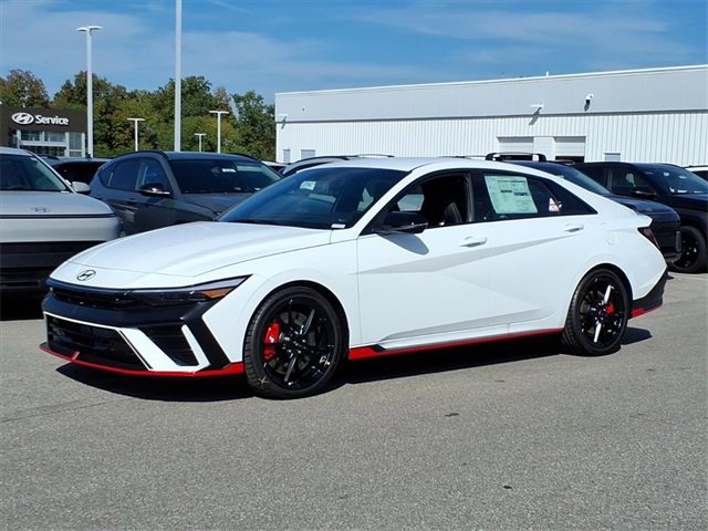 New 2025 Hyundai Elantra N image 2
