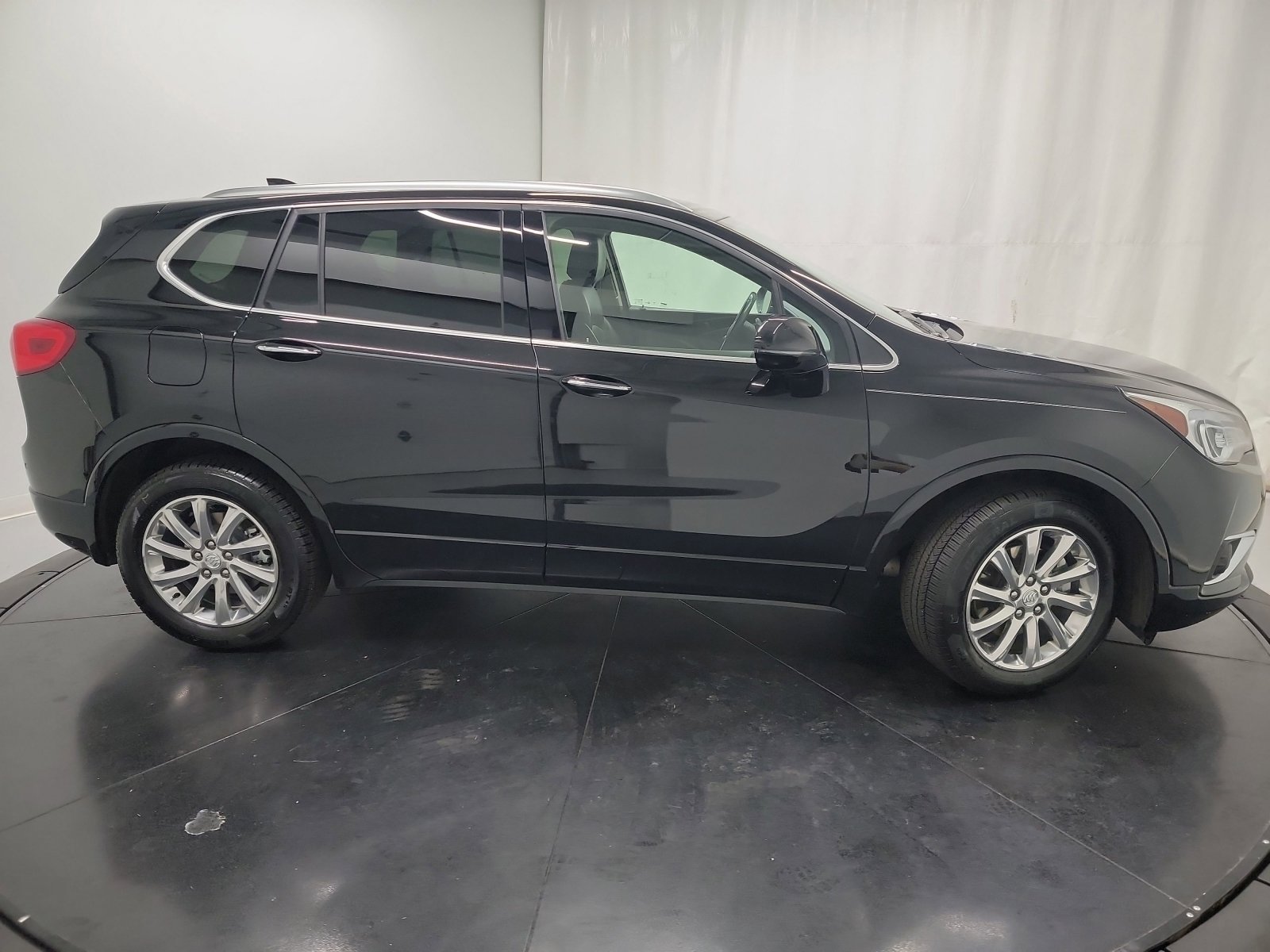 Used 2019 Buick Envision Essence image 11
