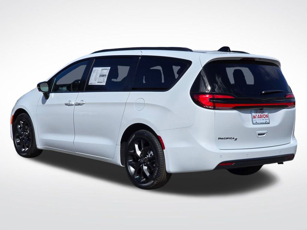 New 2026 Chrysler Pacifica Select image 17