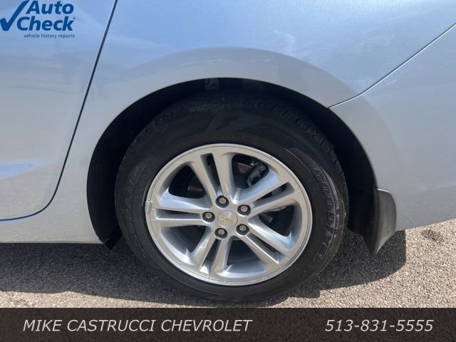 Used 2017 Chevrolet Cruze LT w/ Convenience Package FWD image 5