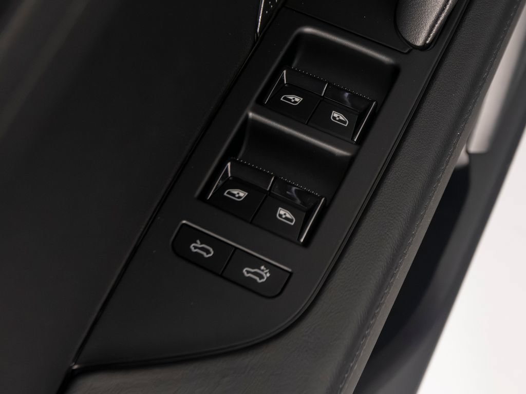 New 2026 Porsche Cayenne S AWD/4WD image 22