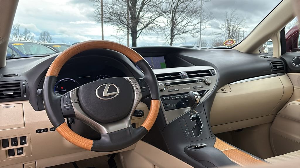 Used 2015 Lexus RX 450h AWD image 13