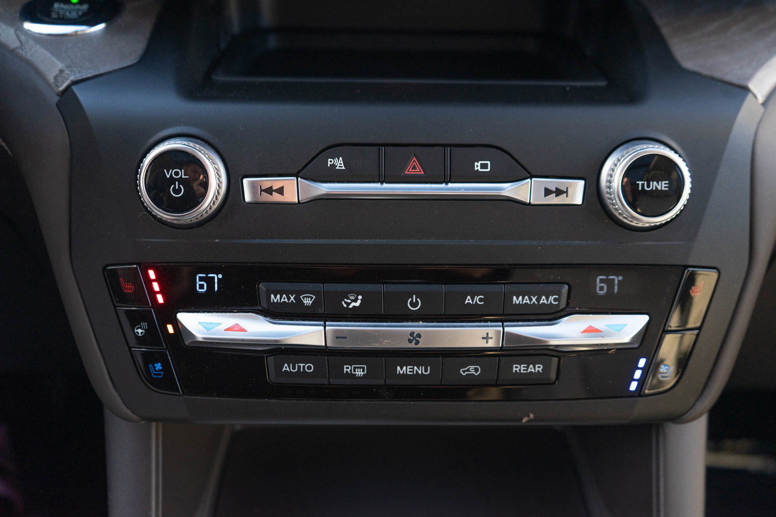 Used 2020 Ford Explorer Platinum image 13