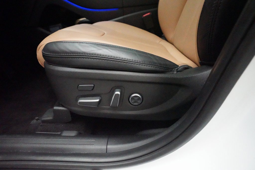 Used 2023 Hyundai Santa Fe Calligraphy image 29