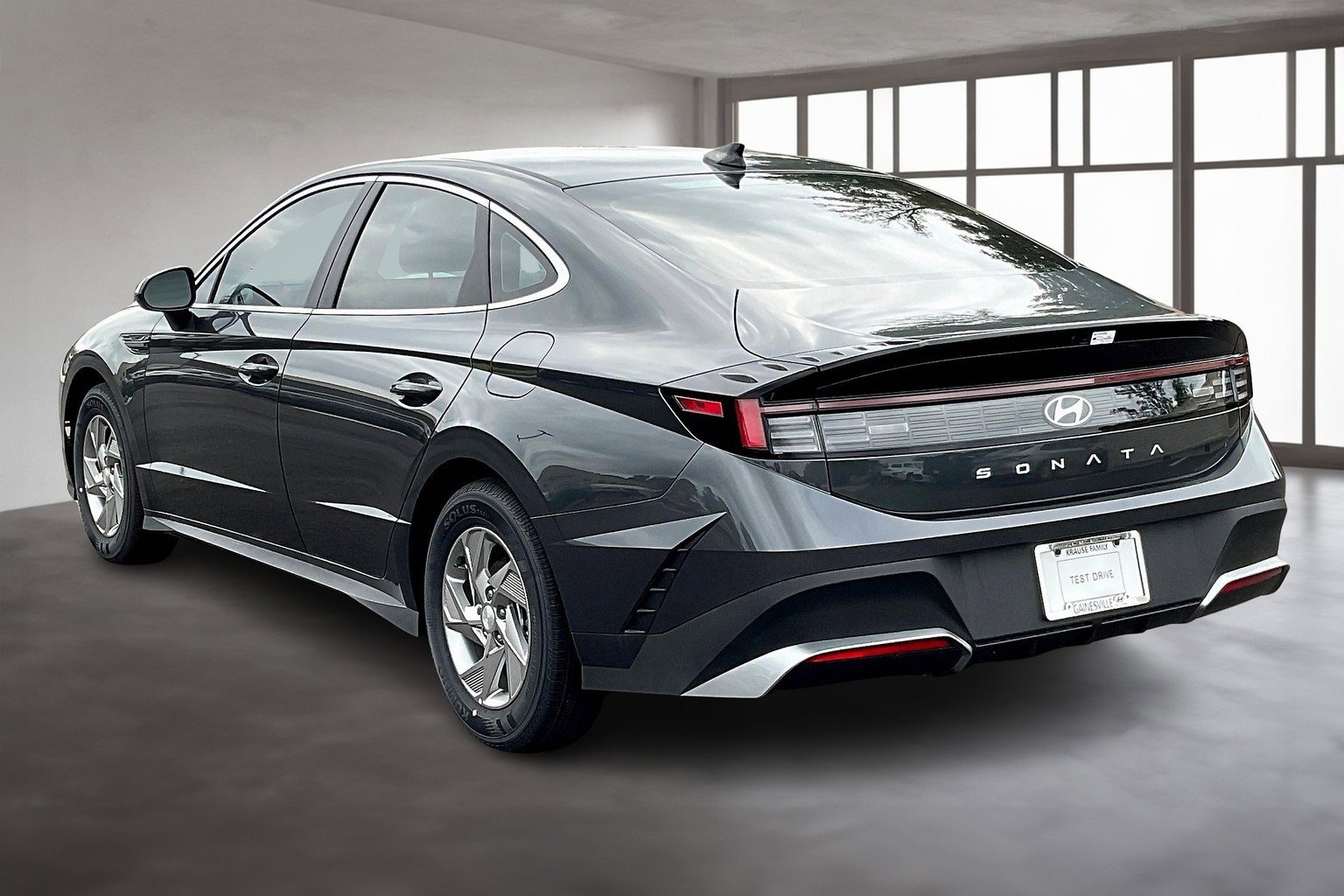 New 2025 Hyundai Sonata SE image 3