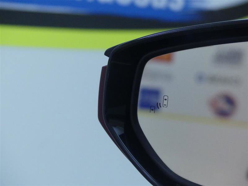 Used 2022 Lexus ES 300h w/ Premium Package image 24