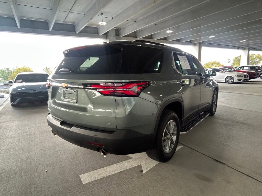 Used 2023 Chevrolet Traverse LT image 5