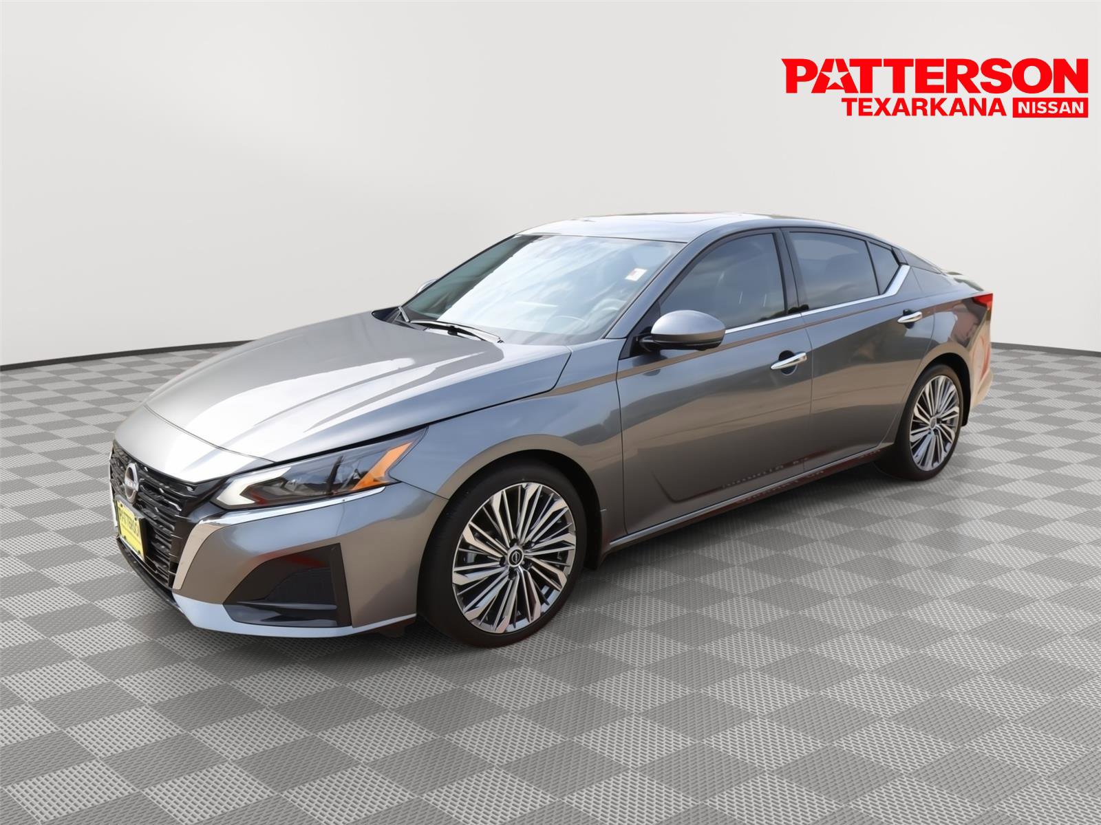 Used 2025 Nissan Altima 2.5 SL FWD image 1