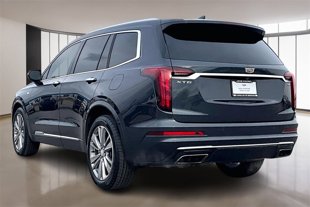 Used 2023 Cadillac XT6 Premium Luxury w/ Technology Package image 12
