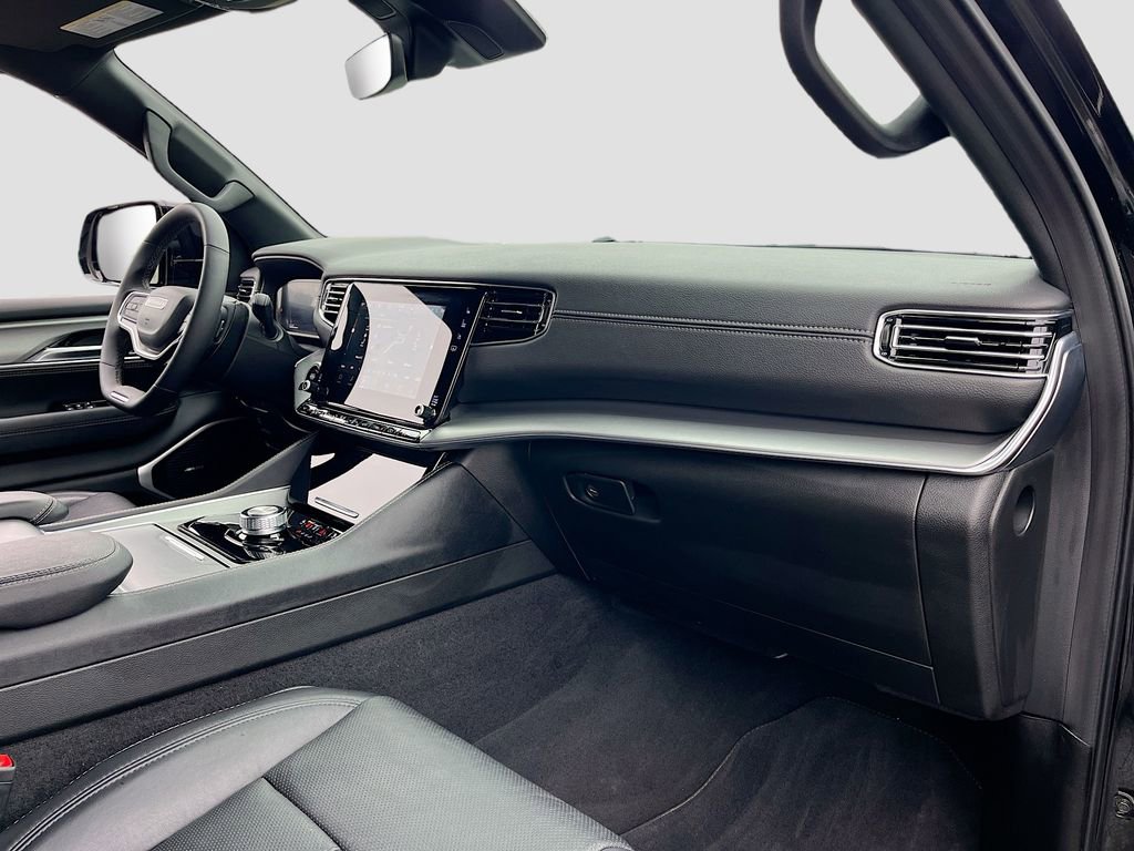 Certified 2024 Jeep Wagoneer Series II image 33