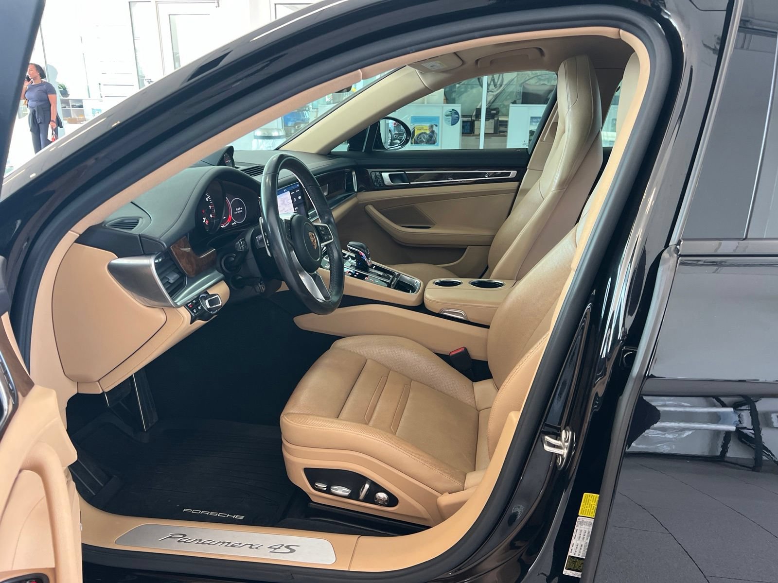 Used 2018 Porsche Panamera 4S AWD/4WD image 31