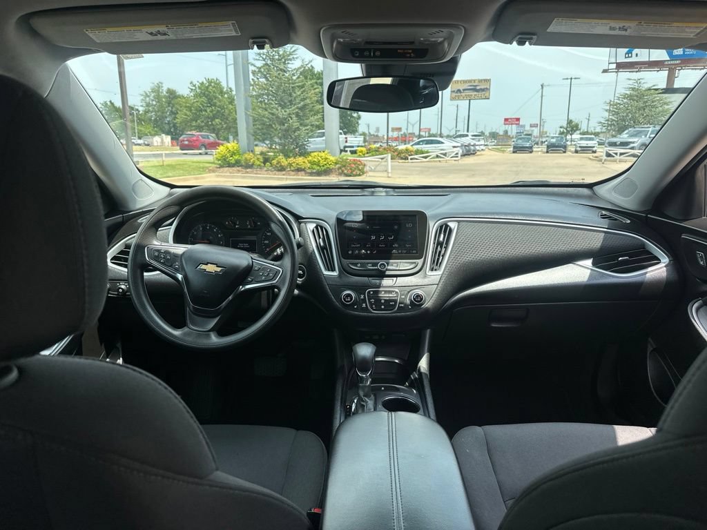 Used 2023 Chevrolet Malibu LT FWD image 19