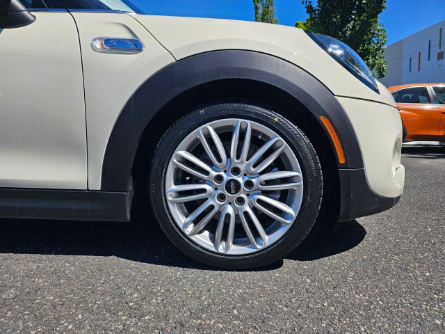 Used 2019 MINI Cooper S w/ Premium Package FWD image 9