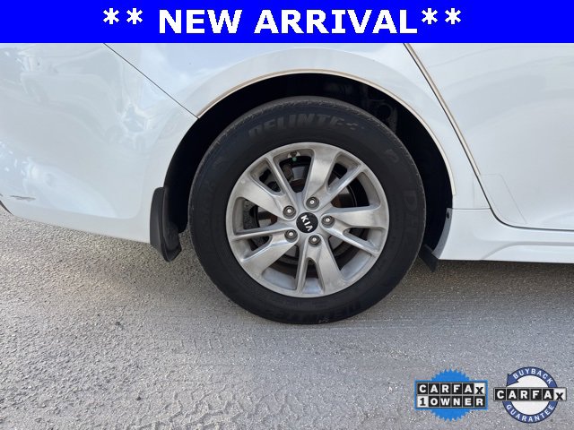 Used 2018 Kia Optima LX image 18