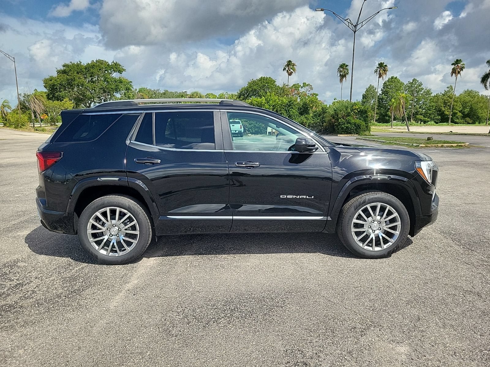 New 2026 GMC Terrain Denali AWD/4WD image 4