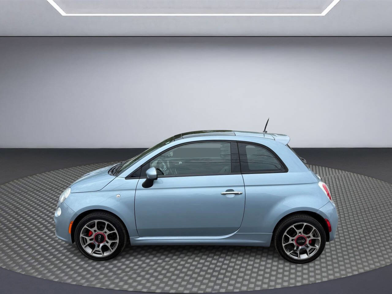 Used 2013 FIAT 500 Sport w/ Comfort/Convenience Group FWD image 4
