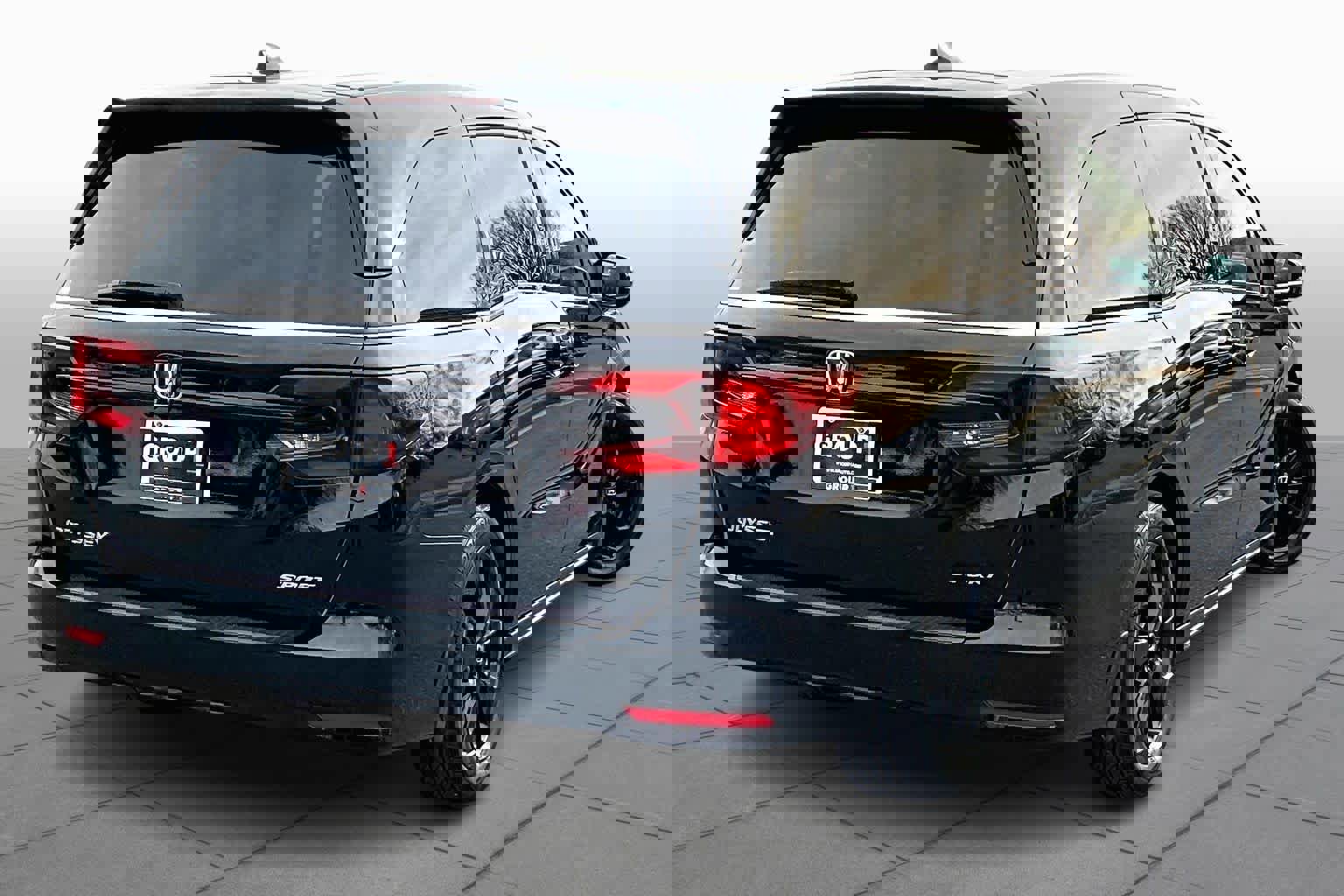 Used 2024 Honda Odyssey Sport image 12