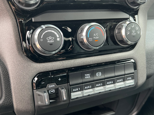 New 2026 RAM 4500 Tradesman AWD/4WD image 19
