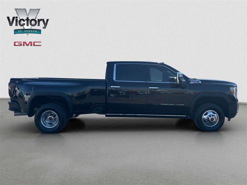 Used 2022 GMC Sierra 3500 Denali image 16