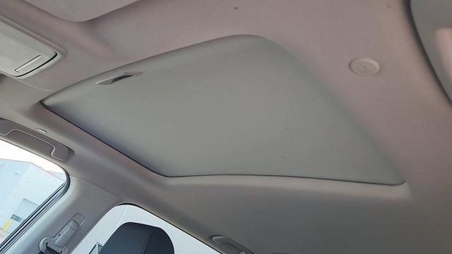 Used 2023 Honda CR-V EX image 11