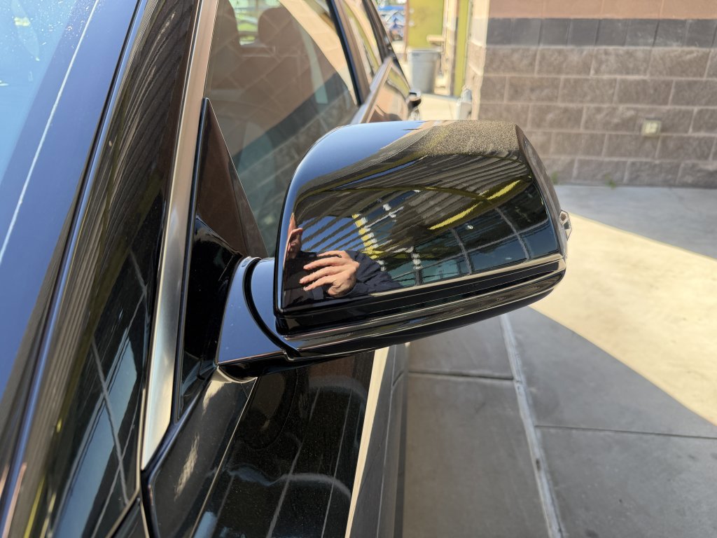 Used 2024 Kia Niro EX Touring image 12