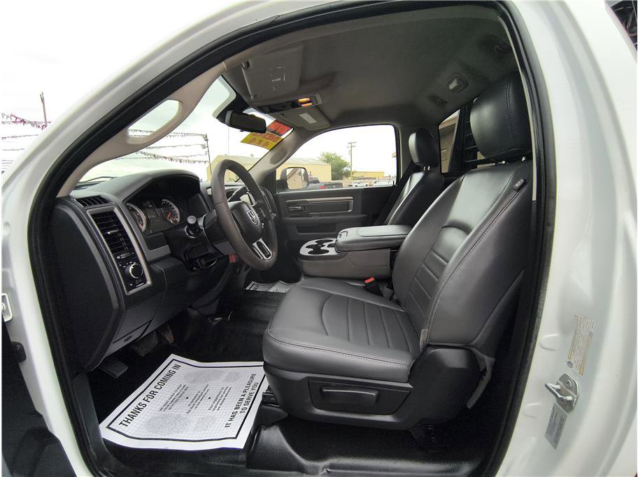 Used 2016 RAM 3500 Tradesman w/ Chrome Appearance Group AWD/4WD image 8