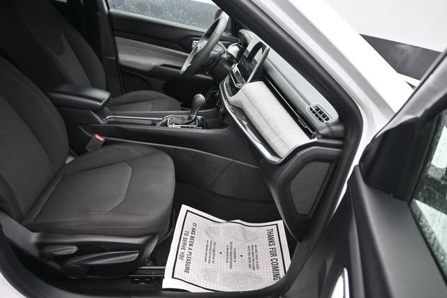 Used 2023 Jeep Compass Sport AWD/4WD image 8