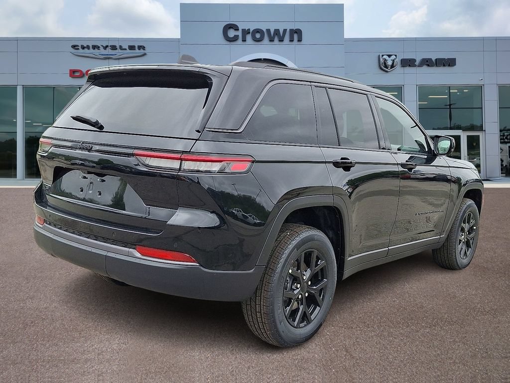 New 2026 Jeep Grand Cherokee Altitude AWD/4WD image 4