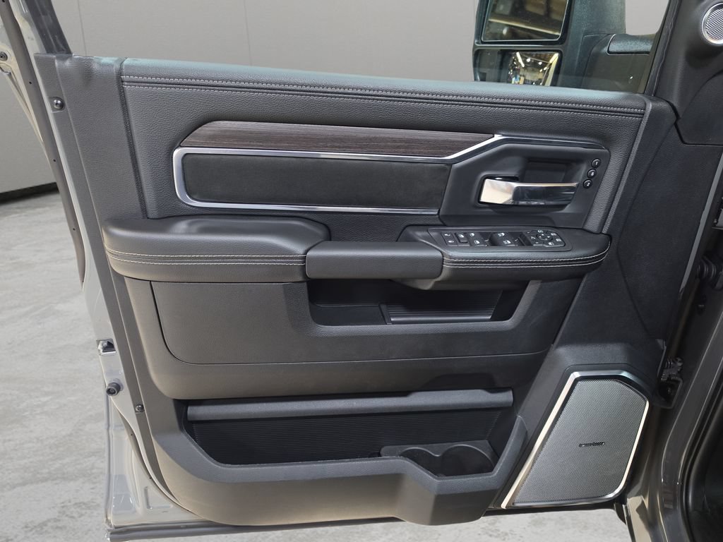 New 2027 RAM 3500 Laramie AWD/4WD image 14