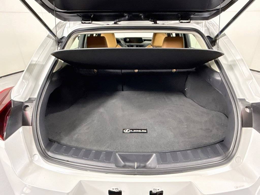 Used 2022 Lexus UX 250h w/ Accessory Package (Z2) AWD/4WD image 28