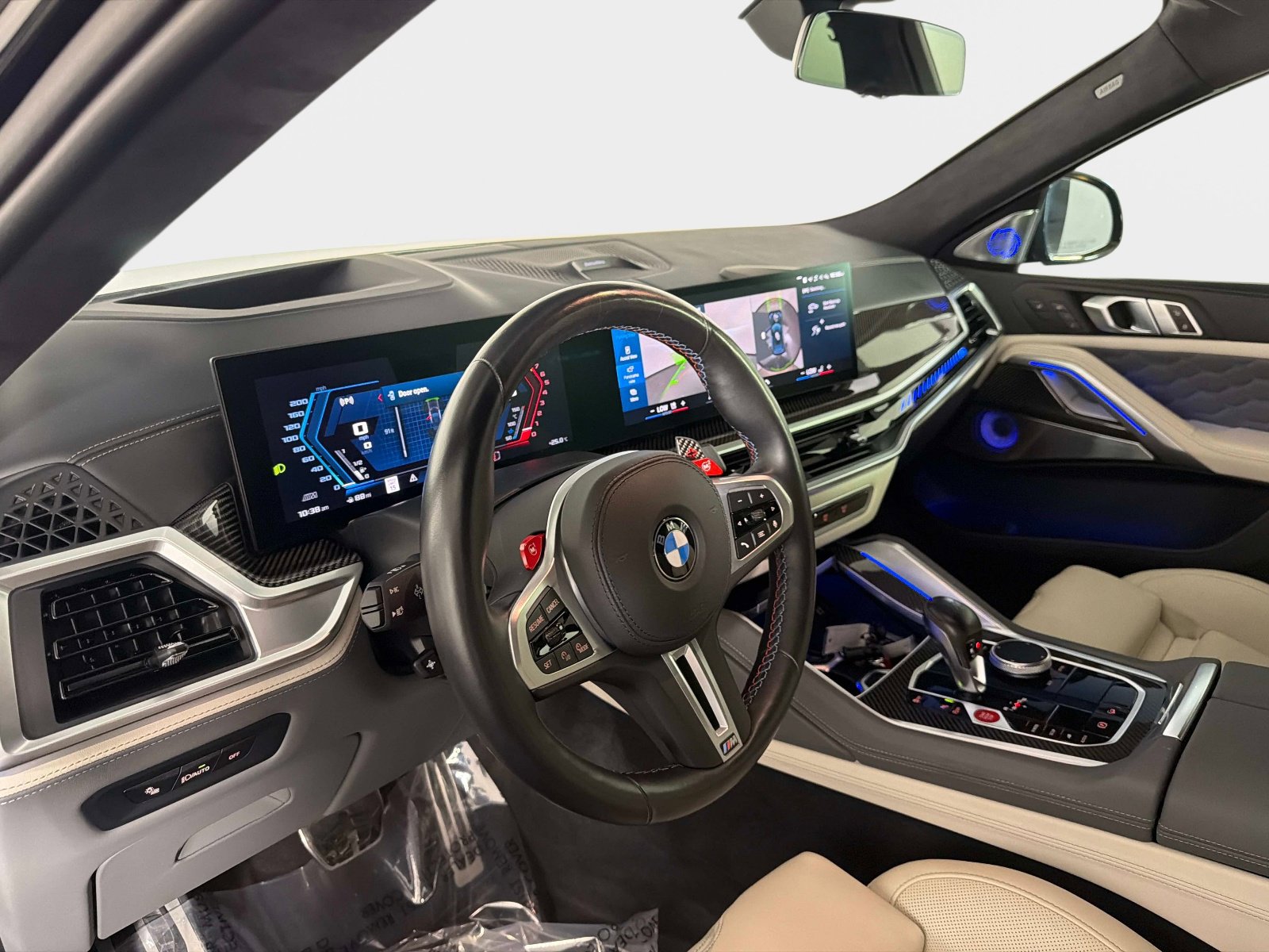 Used 2024 BMW X6 M Competition image 39