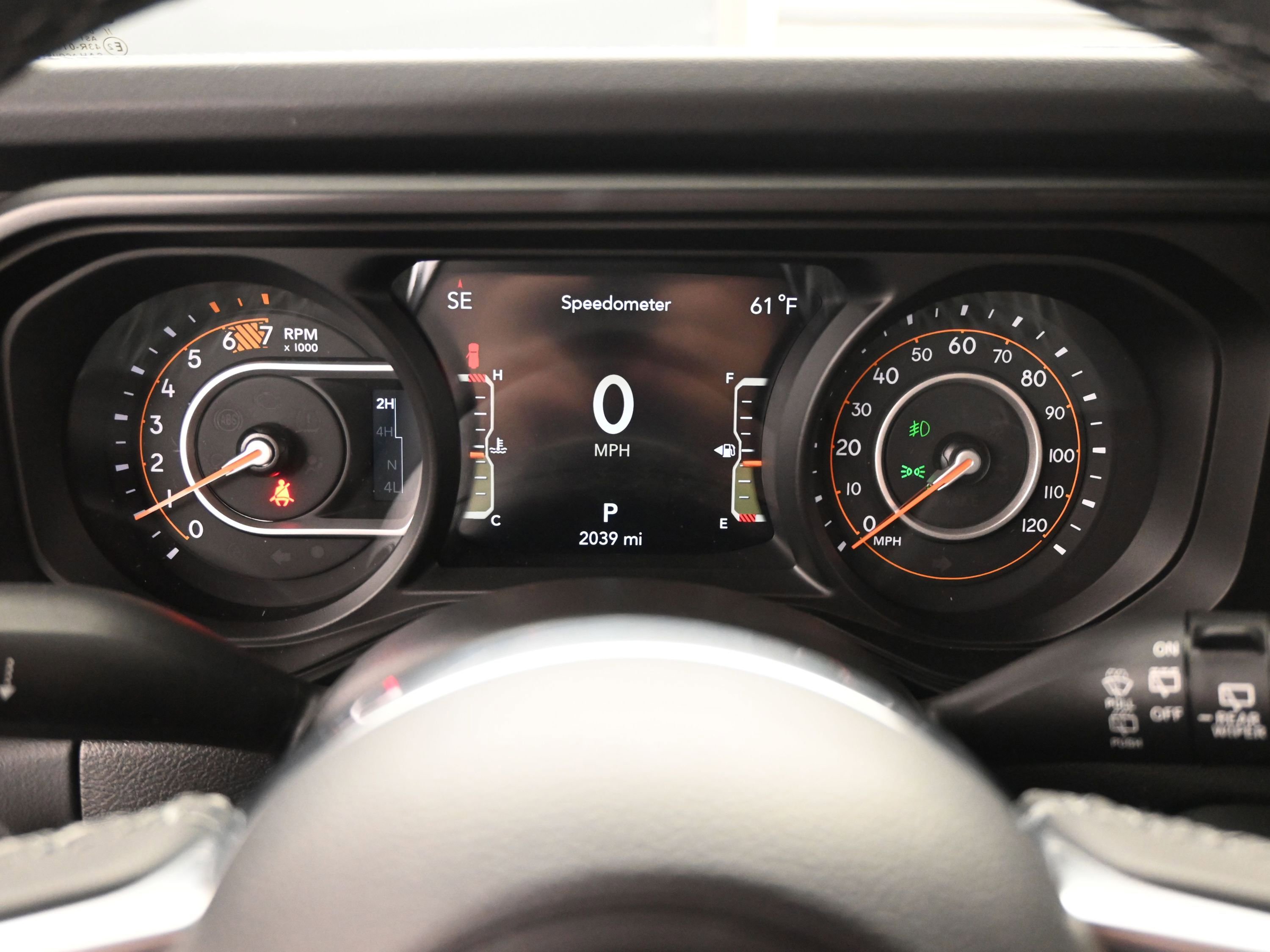 Used 2025 Jeep Wrangler Sahara image 17