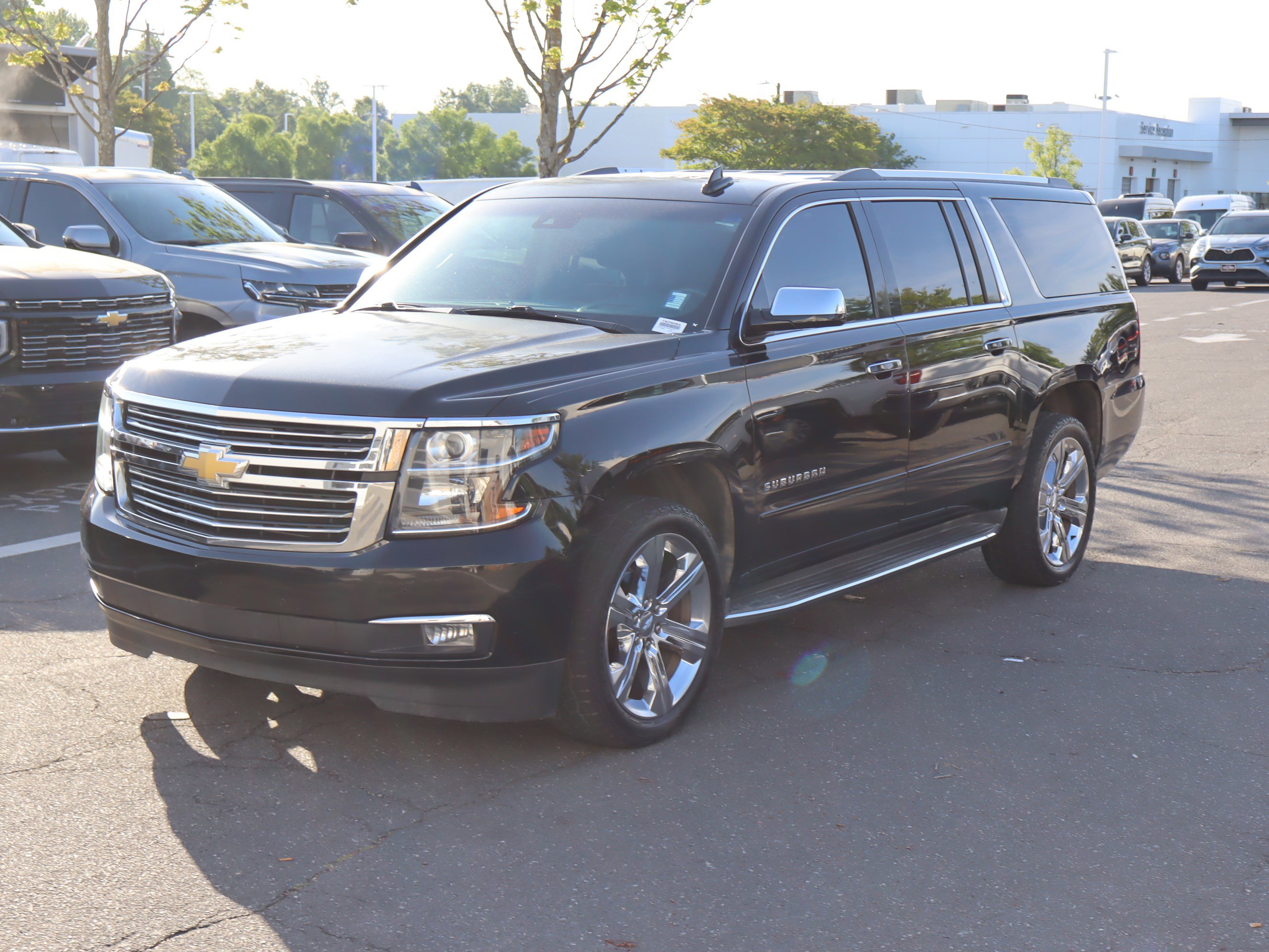 Used 2016 Chevrolet Suburban LTZ RWD image 16