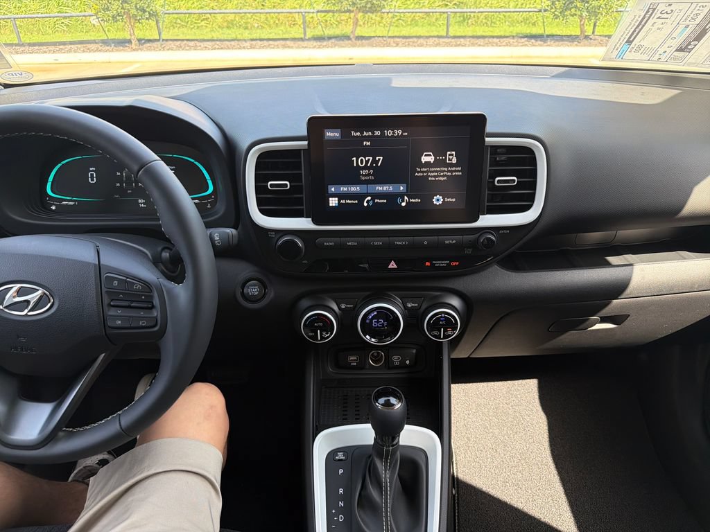 New 2026 Hyundai Venue SEL FWD image 23