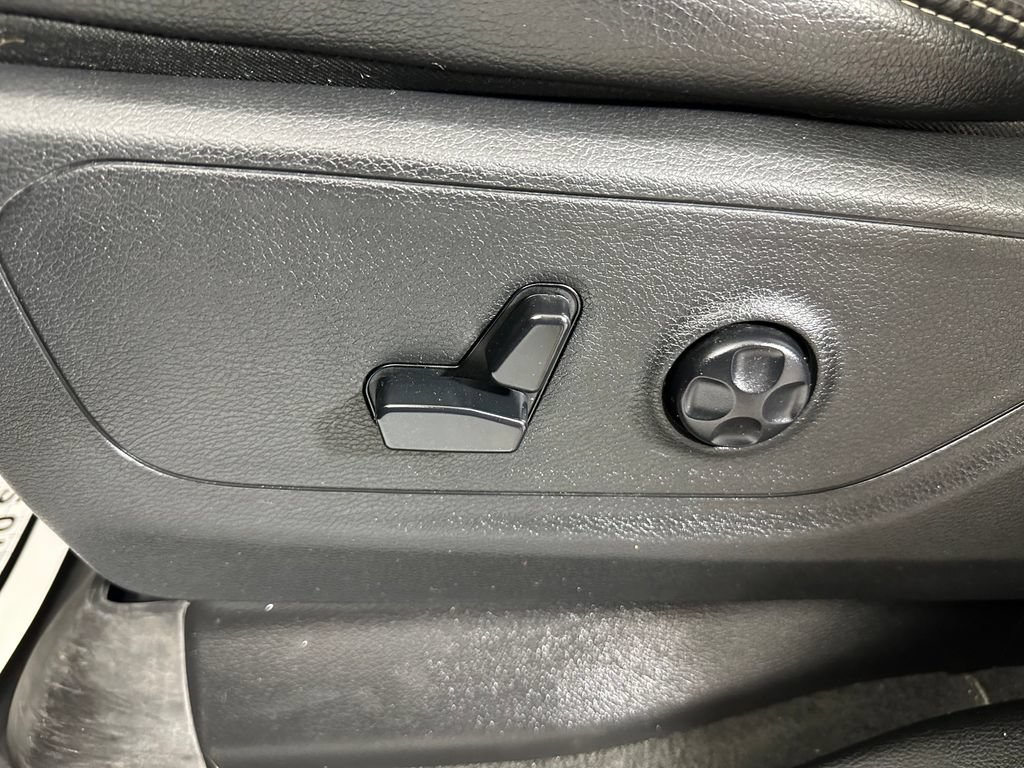Used 2021 RAM 1500 Rebel w/ Rebel Level 2 Equipment Group AWD/4WD image 19