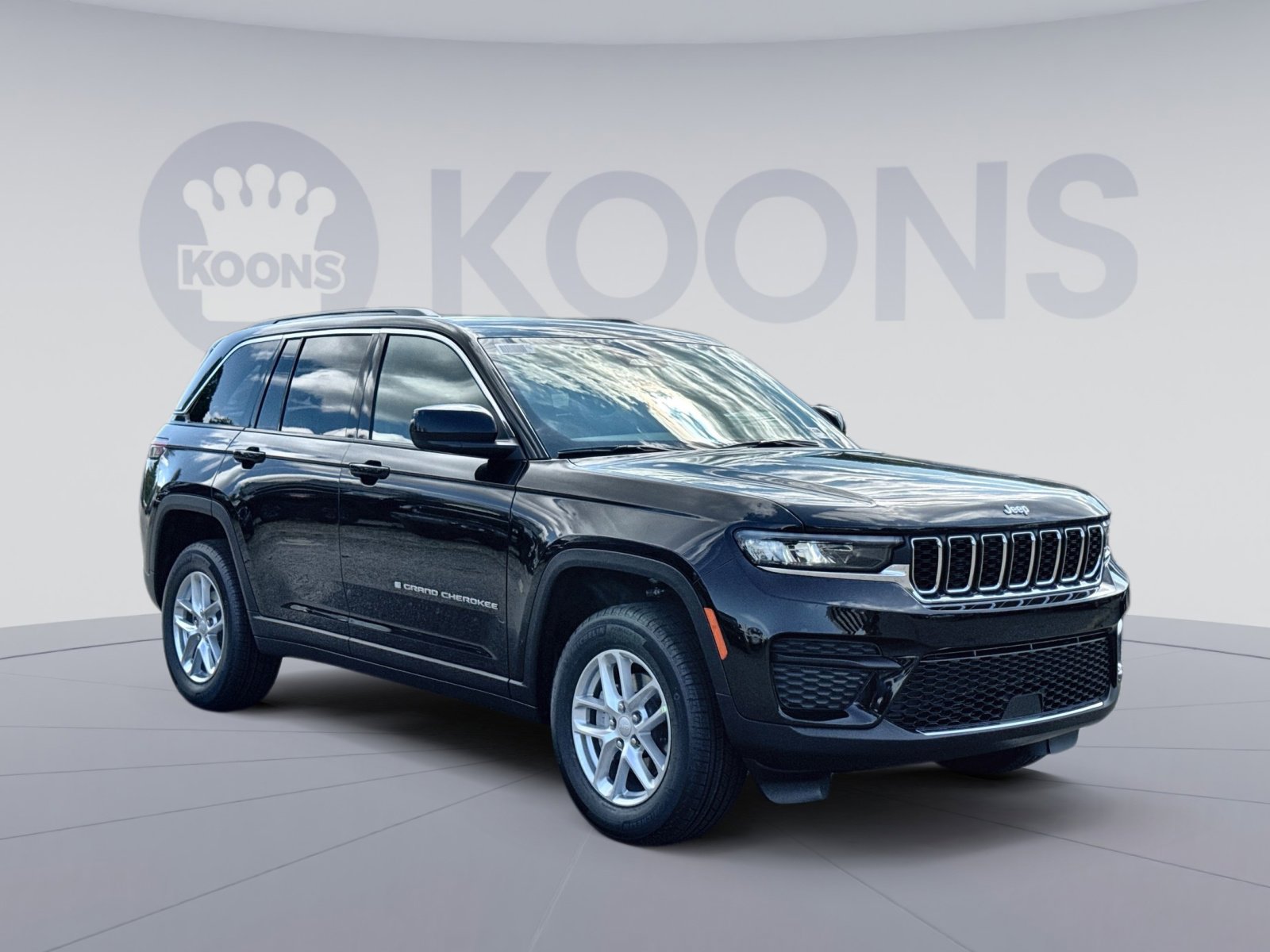 New 2025 Jeep Grand Cherokee Laredo X w/ Luxury Tech Group I image 10