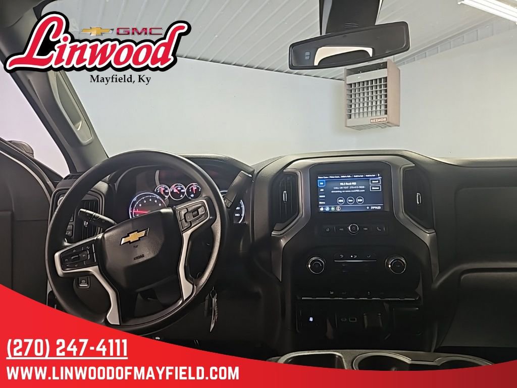 Used 2022 Chevrolet Silverado 2500 Custom w/ Custom Value Package AWD/4WD image 17
