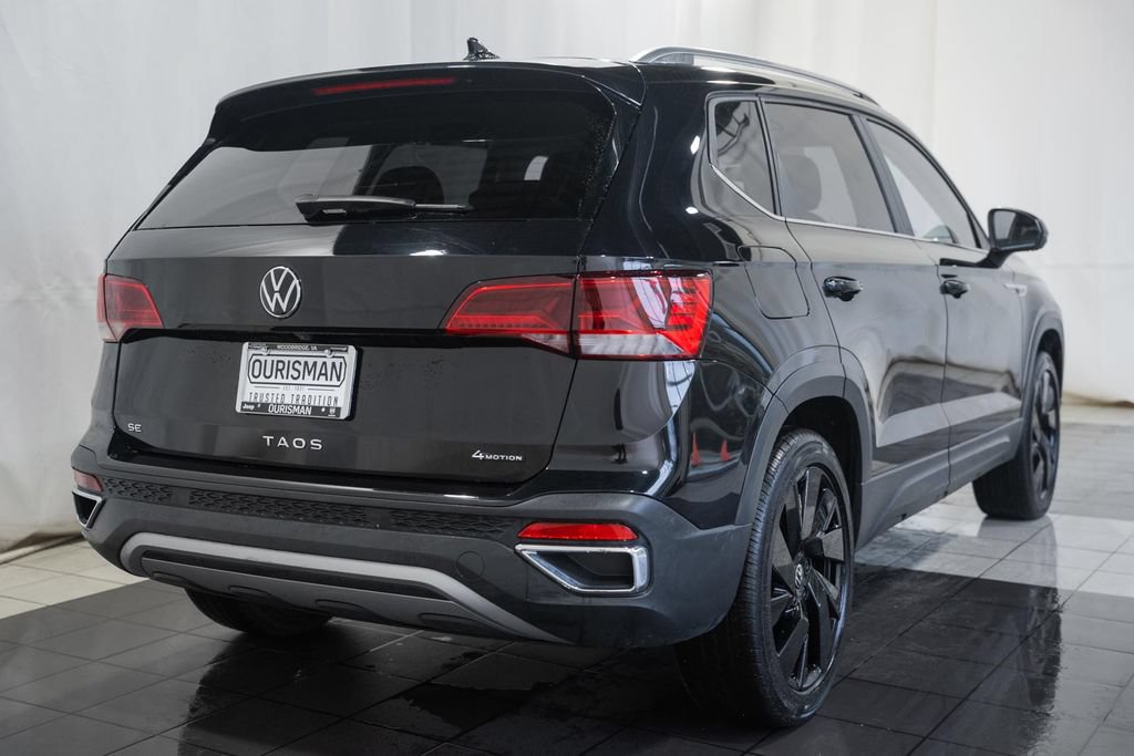 Used 2023 Volkswagen Taos SE w/ Black Wheel Package AWD/4WD image 4