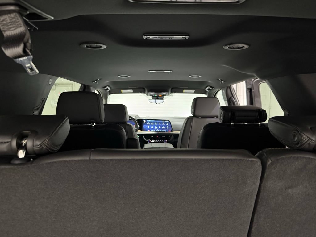 Used 2025 Chevrolet Tahoe High Country AWD/4WD image 43
