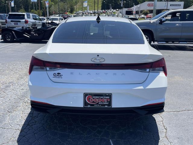 Used 2021 Hyundai Elantra SEL w/ Convenience Package FWD image 3