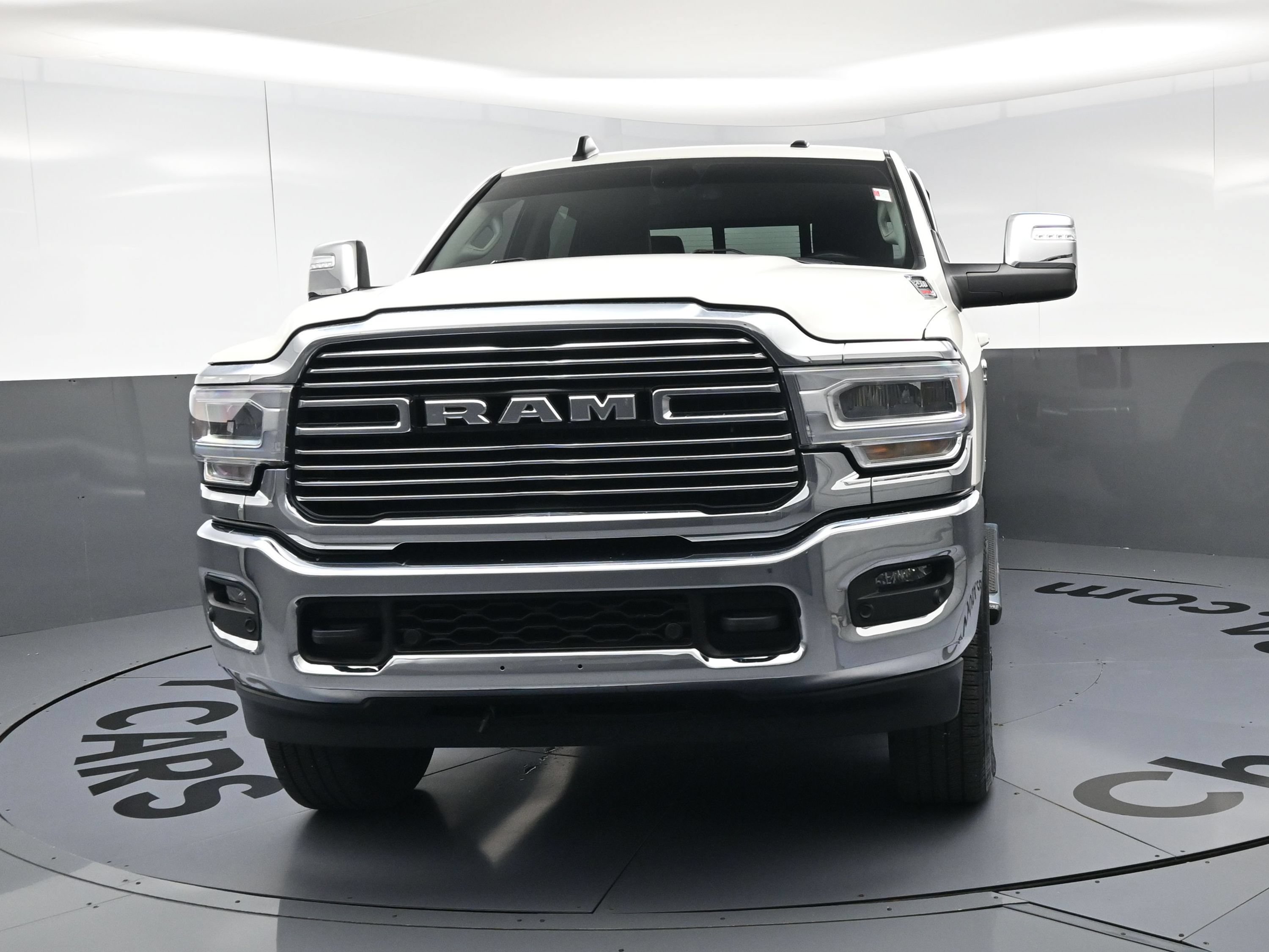 Used 2024 RAM 2500 Laramie AWD/4WD image 5