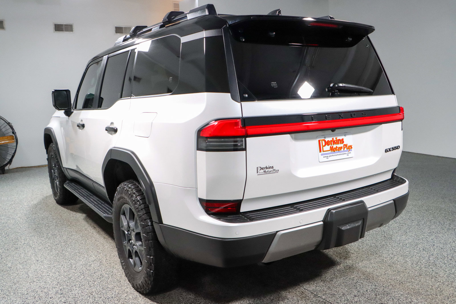 Used 2024 Lexus GX 550 image 9